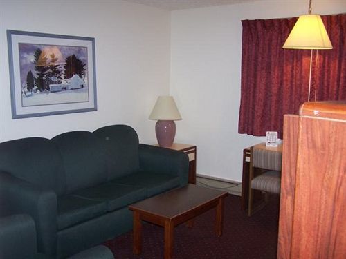 Oyo Hotel Shelby Mt Hwy 2 & I-15 Luaran gambar